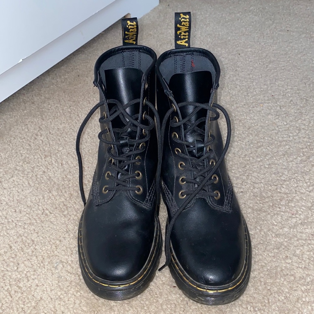 Dr. Martens 1460 W women’s lace up boots